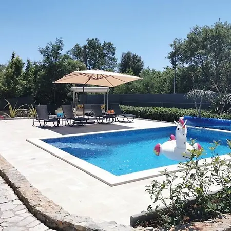 Apartamento Apartments Nina *